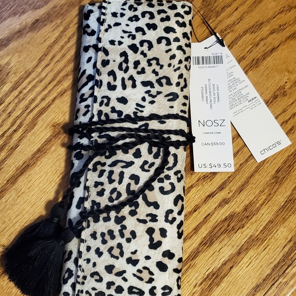 Chico's roll-up jewelry carrier